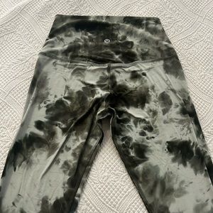 lululemon athletica Olive Tie-Dye High-Rise Leggings